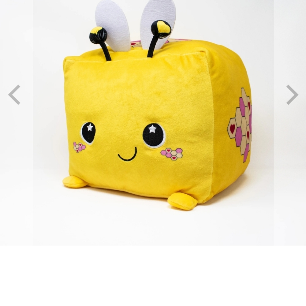 Moosh Moosh plush square pillow